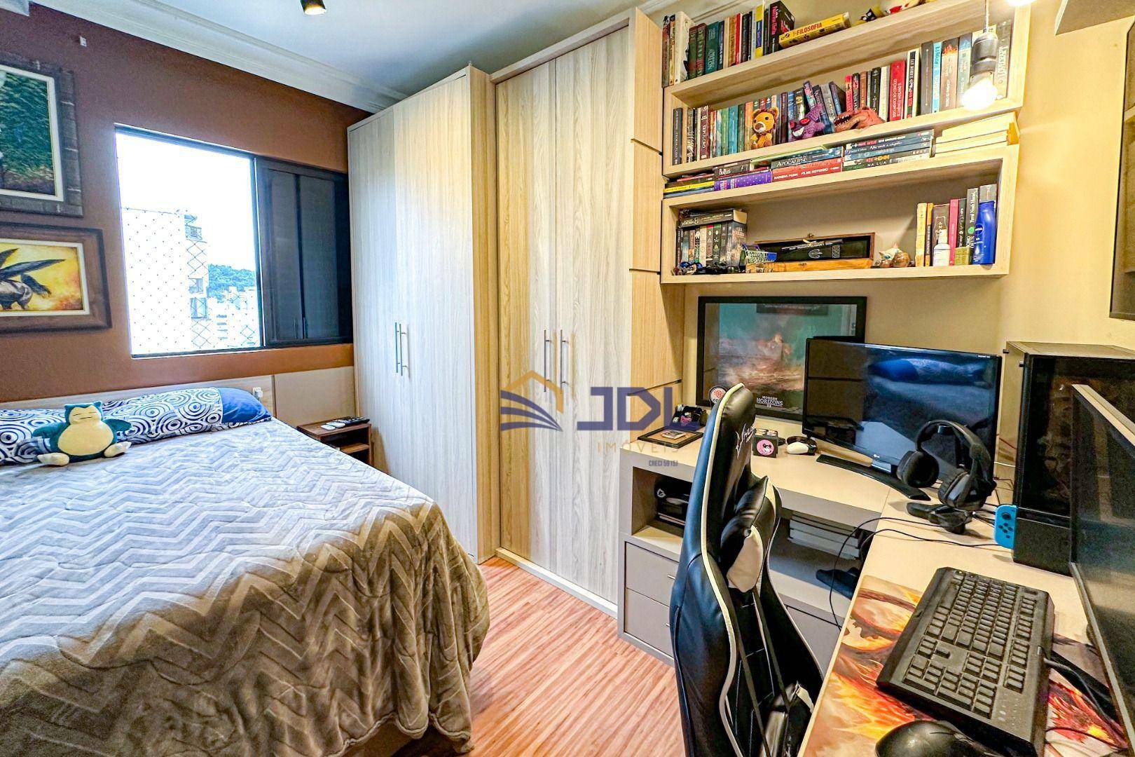 Apartamento à venda com 4 quartos, 153m² - Foto 35