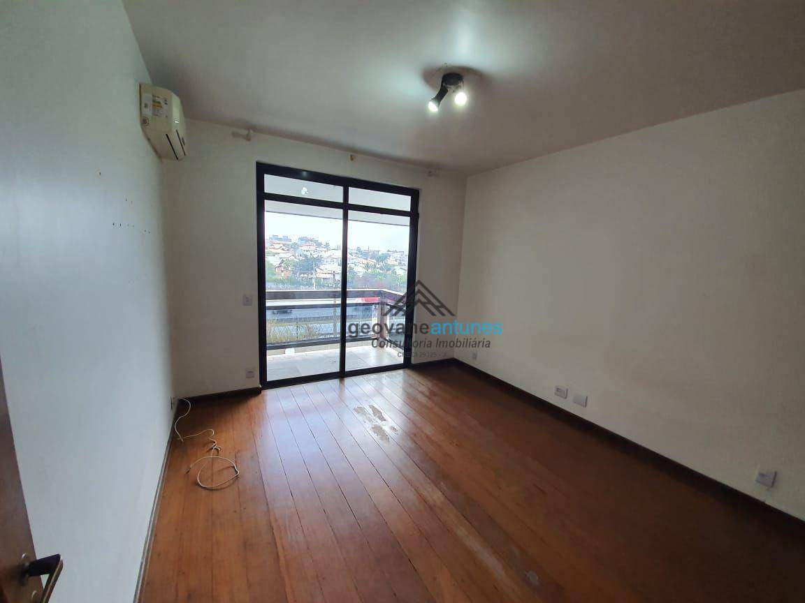 Sobrado à venda com 4 quartos, 681m² - Foto 48