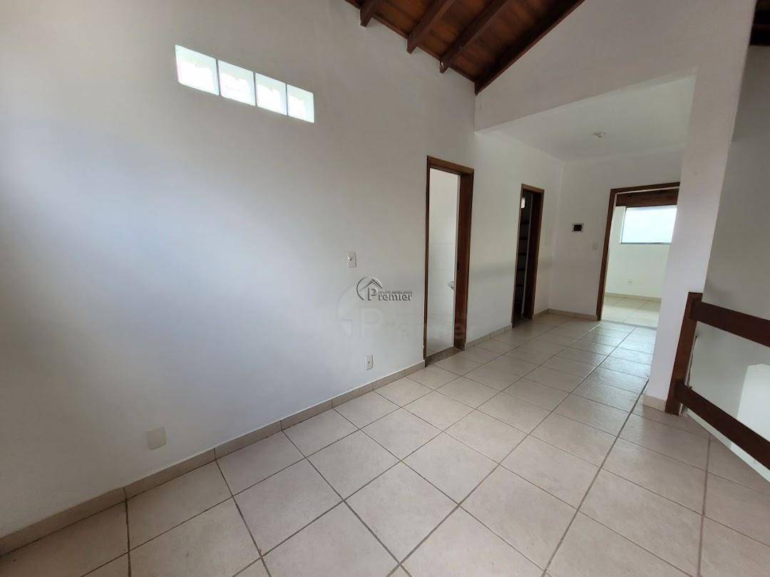 Casa à venda e aluguel com 3 quartos, 250m² - Foto 34