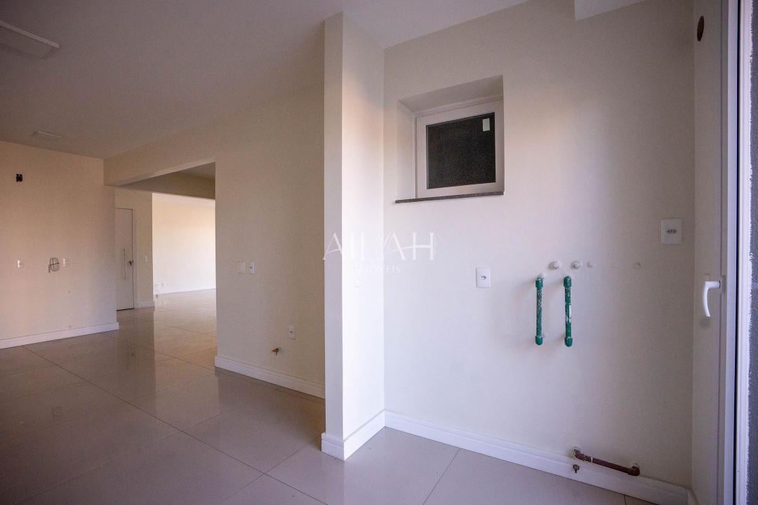 Apartamento à venda com 3 quartos, 167m² - Foto 22