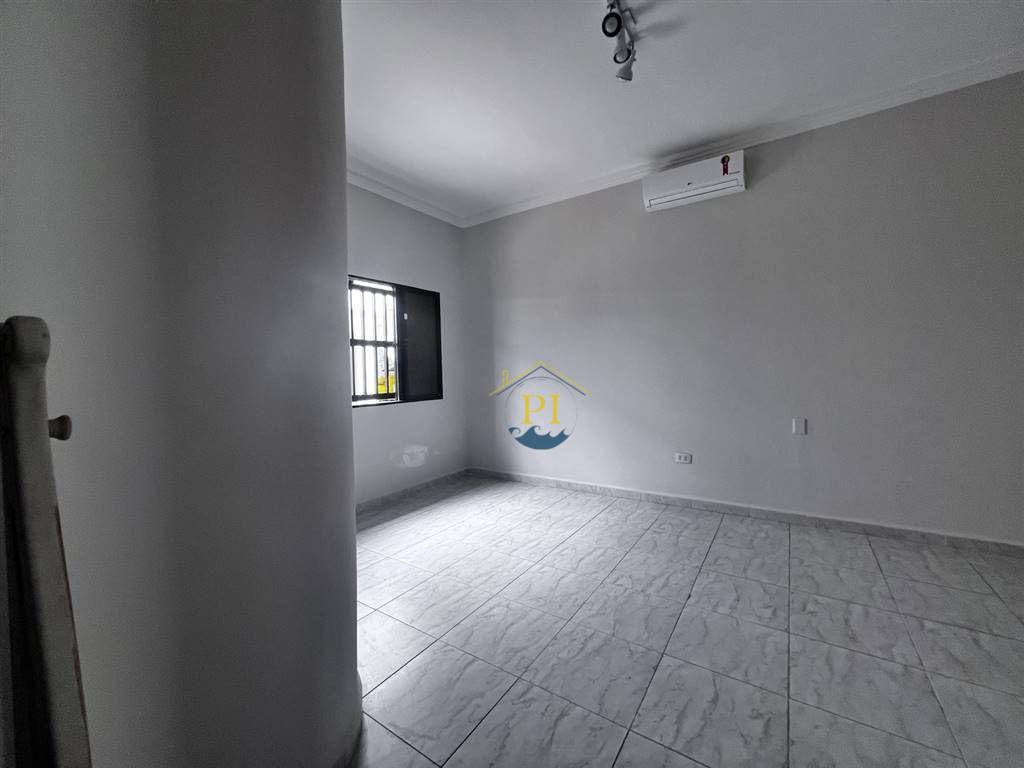 Casa à venda com 3 quartos, 200m² - Foto 29