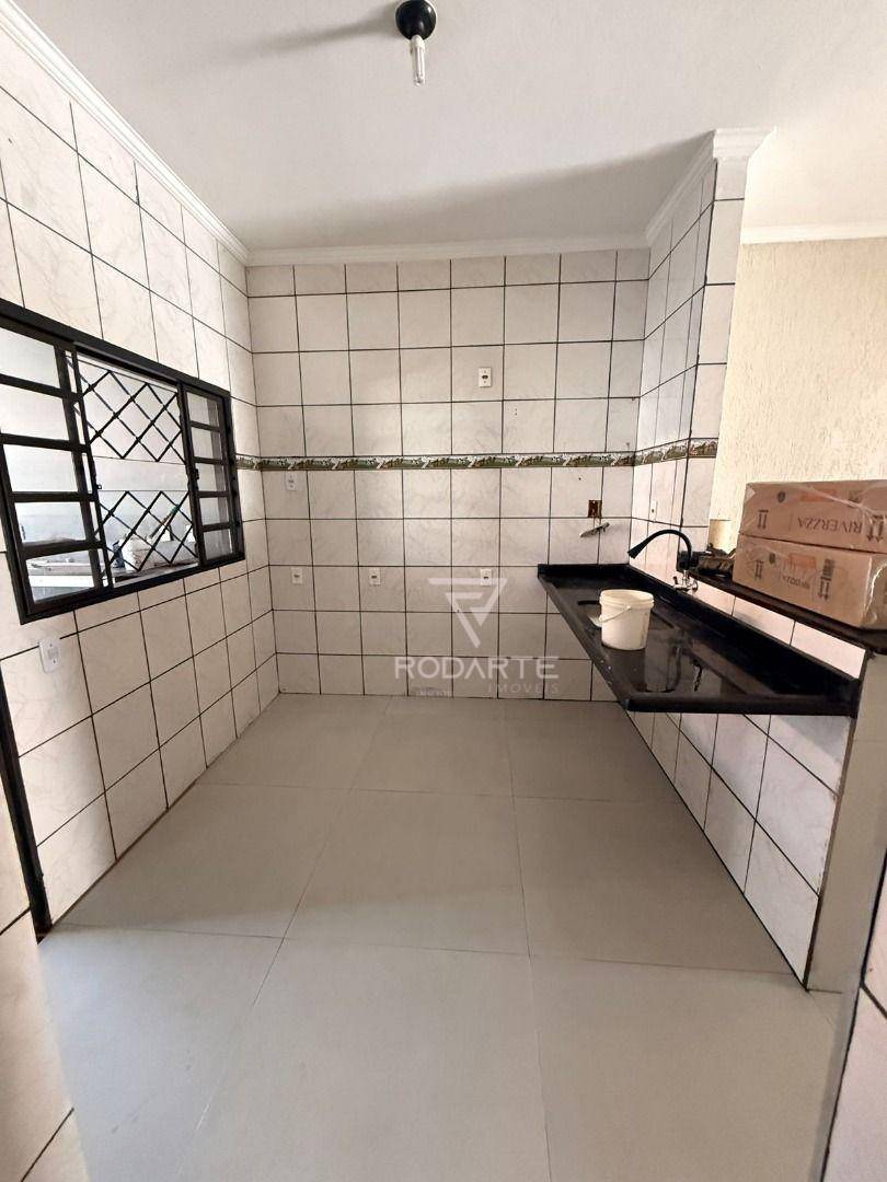 Casa, 3 quartos, 134 m² - Foto 2