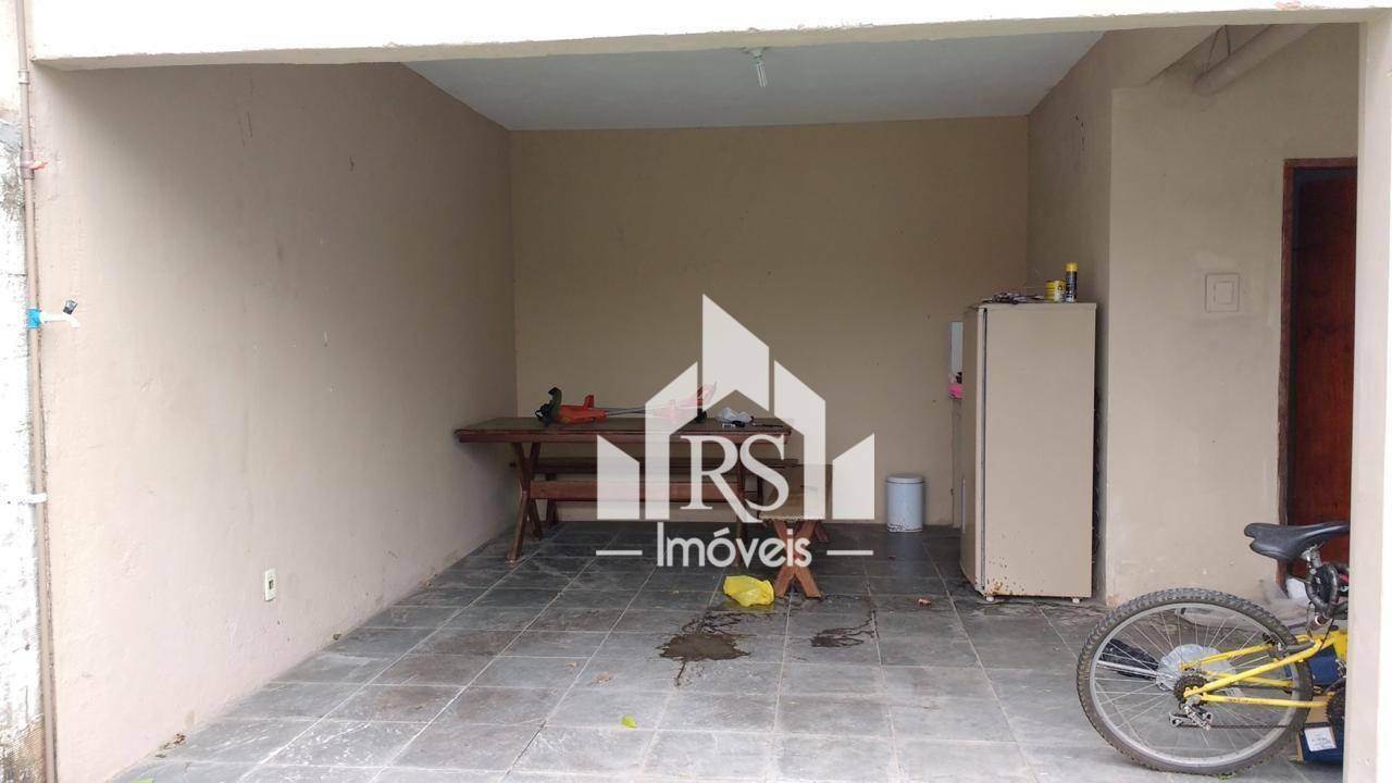 Casa à venda com 2 quartos, 150m² - Foto 7