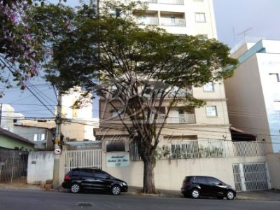 Apartamento à venda com 3 quartos, 97m² - Foto 1