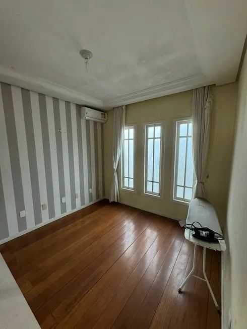 Casa à venda com 3 quartos, 266266m² - Foto 14