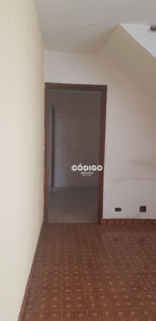 Sobrado à venda com 2 quartos, 80m² - Foto 5