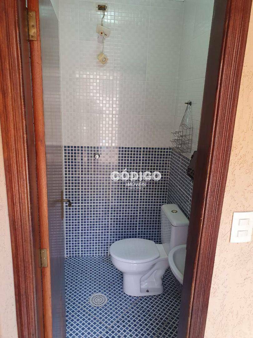 Casa à venda com 3 quartos, 200m² - Foto 23