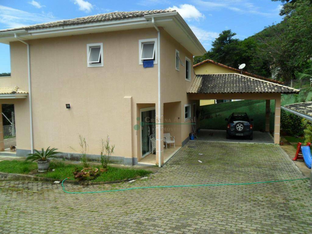 Casa à venda com 4 quartos, 231m² - Foto 2