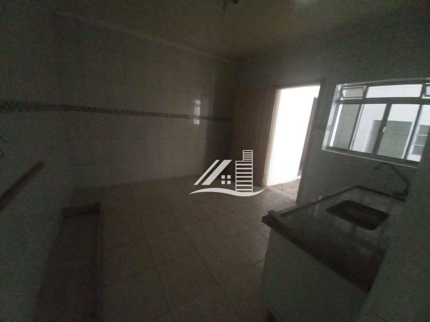 Sobrado à venda com 3 quartos, 128m² - Foto 2