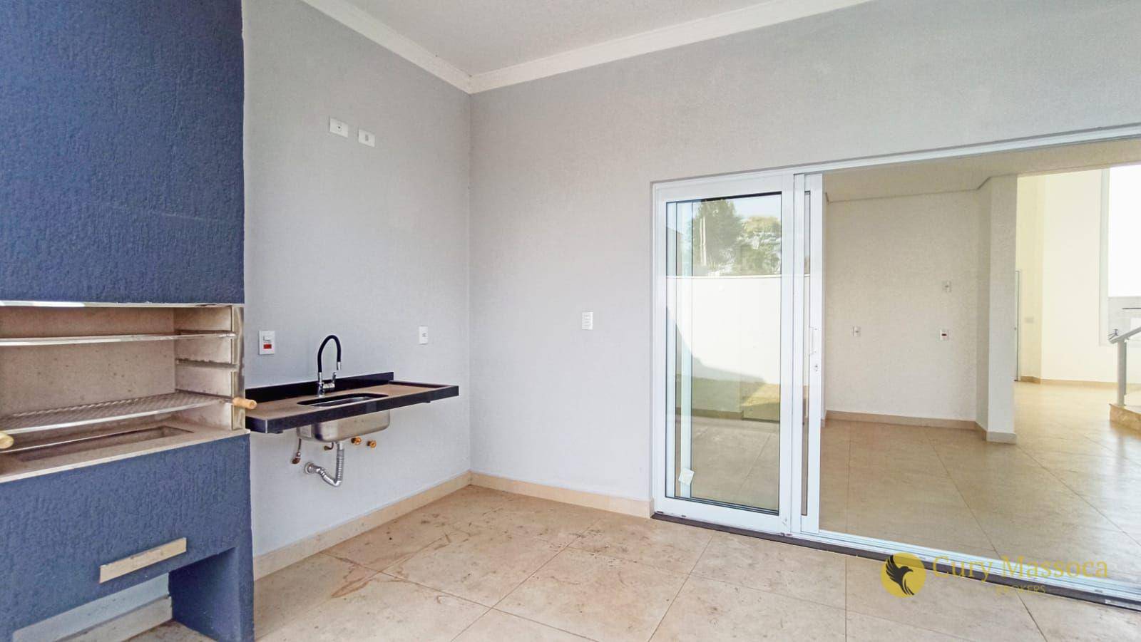 Casa de Condomínio à venda com 3 quartos, 200m² - Foto 2