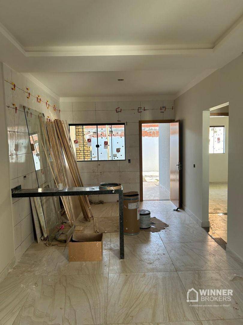 Casa à venda com 3 quartos, 69m² - Foto 5