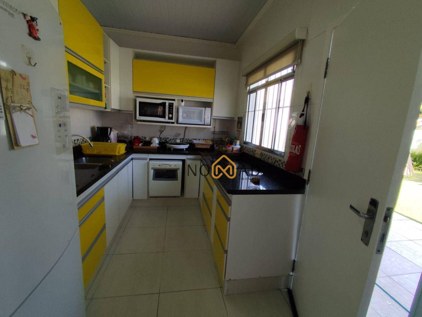 Casa de Condomínio à venda com 5 quartos, 240m² - Foto 43