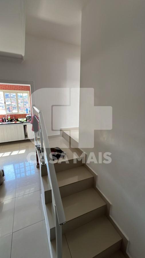 Casa à venda com 3 quartos, 230m² - Foto 14