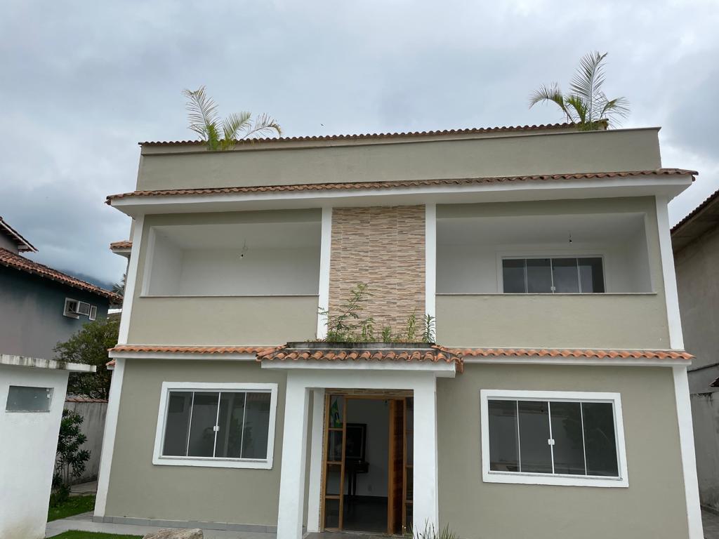 Casa de Condomínio à venda com 4 quartos, 300m² - Foto 2