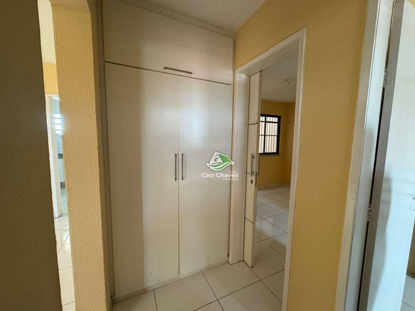 Apartamento à venda com 2 quartos, 76m² - Foto 4