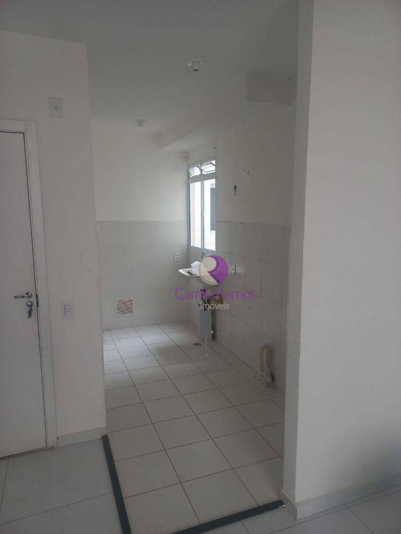 Apartamento à venda com 2 quartos, 42m² - Foto 5