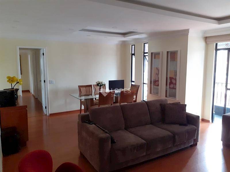 Apartamento à venda com 3 quartos, 121m² - Foto 1