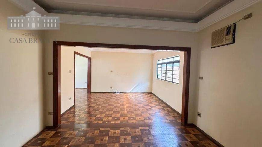 Casa à venda e aluguel com 3 quartos, 268m² - Foto 3