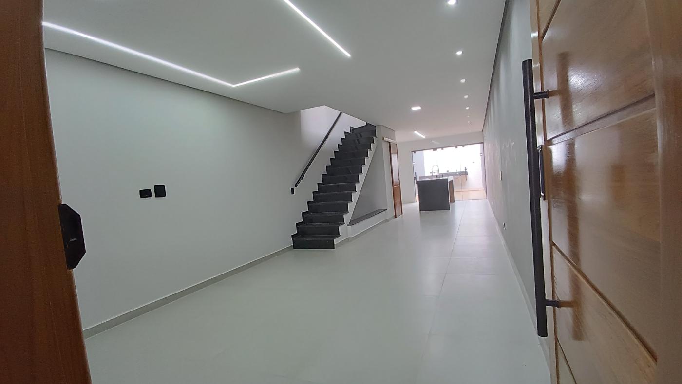 Sobrado à venda com 3 quartos, 152m² - Foto 1