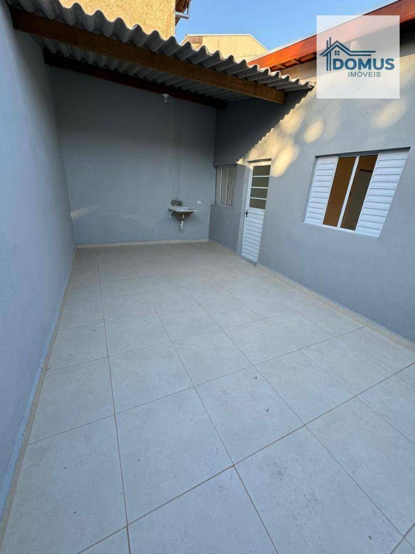 Casa à venda com 3 quartos, 61m² - Foto 4