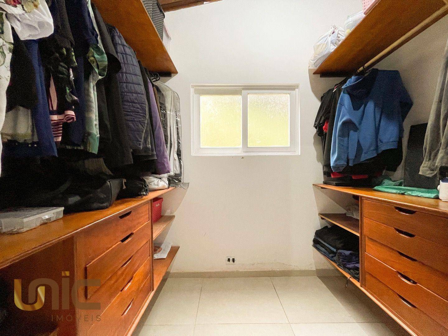 Casa à venda com 3 quartos, 196m² - Foto 10