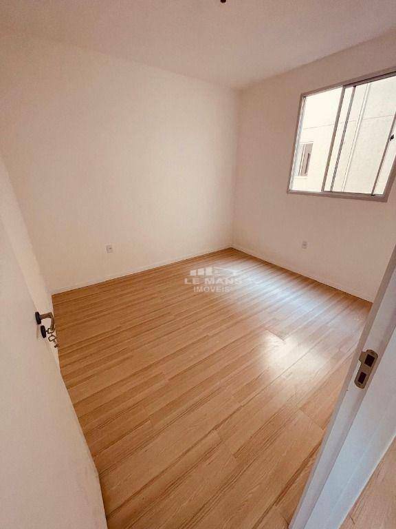 Apartamento à venda com 2 quartos, 60m² - Foto 13