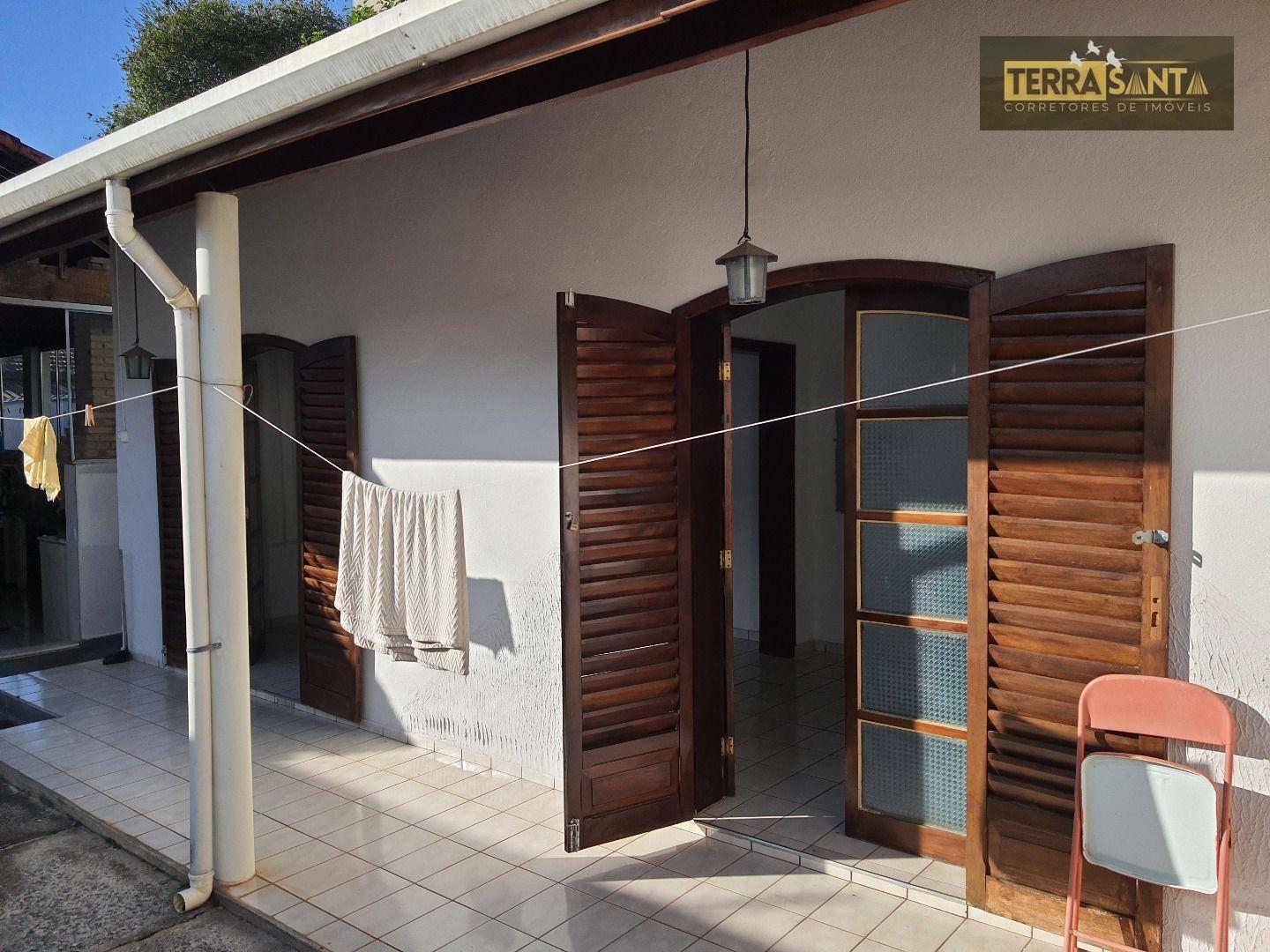 Casa à venda com 3 quartos, 230m² - Foto 16