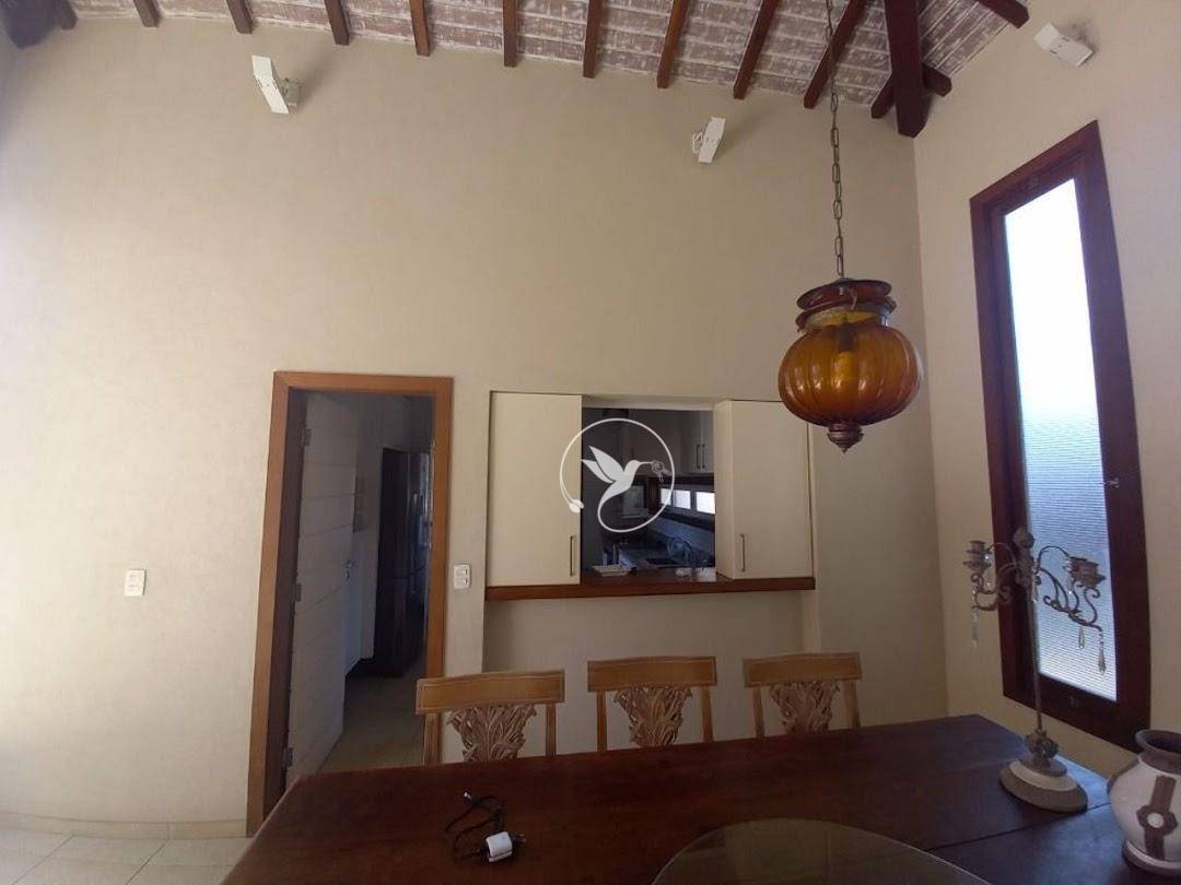 Casa à venda com 5 quartos, 294m² - Foto 8