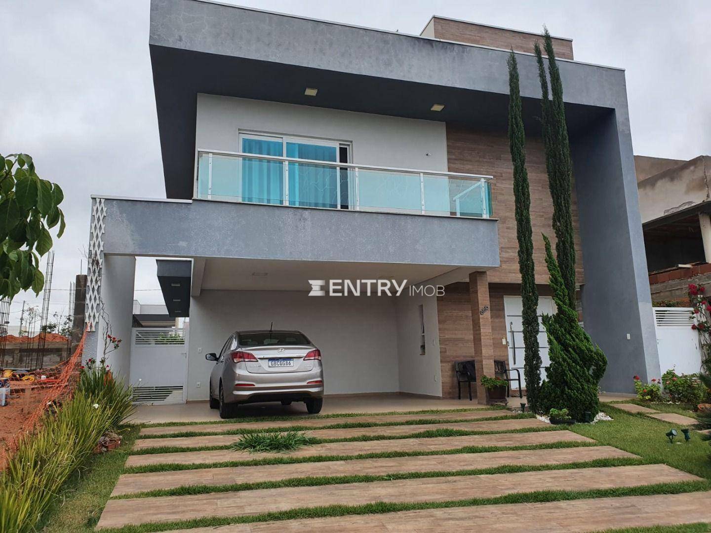 Casa de Condomínio à venda com 4 quartos, 222m² - Foto 1