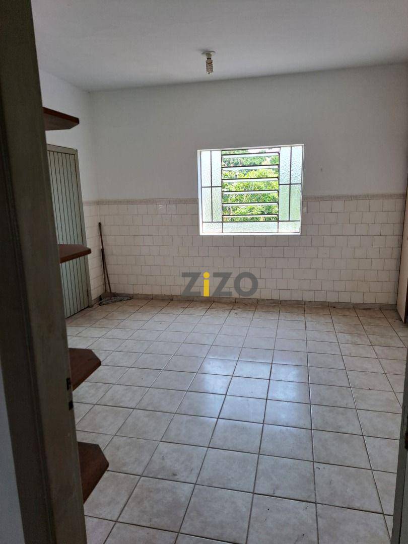 Casa à venda e aluguel com 3 quartos, 150m² - Foto 9