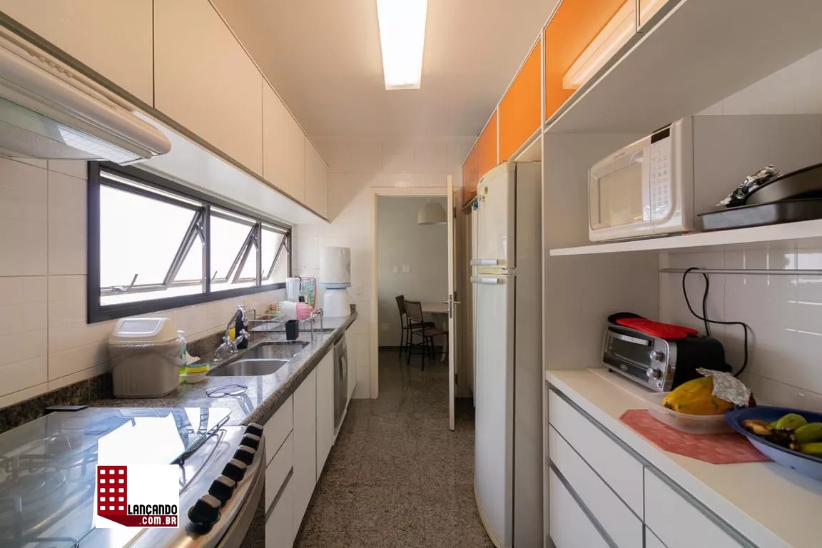 Apartamento à venda com 3 quartos, 180m² - Foto 19