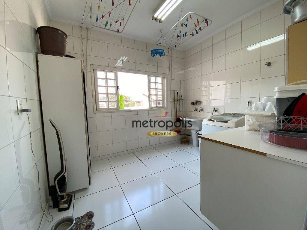 Sobrado à venda com 3 quartos, 343m² - Foto 18