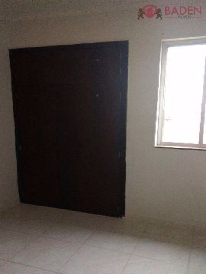 Apartamento à venda com 2 quartos, 76m² - Foto 12