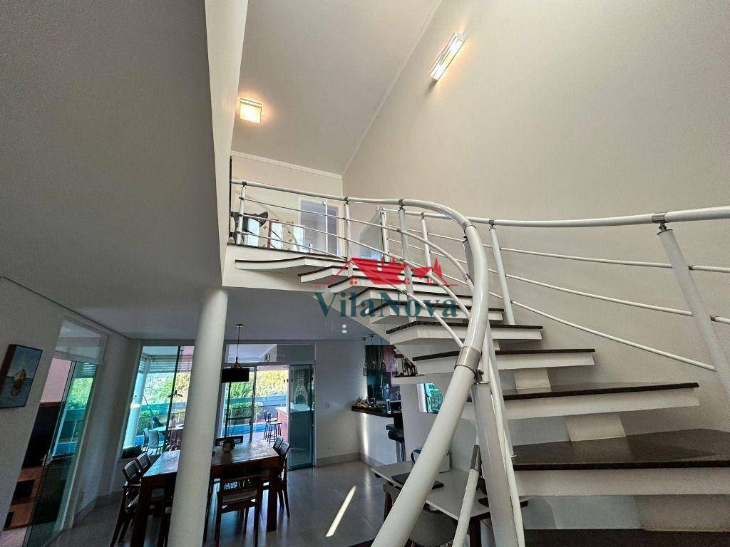 Casa de Condomínio à venda com 4 quartos, 311m² - Foto 16