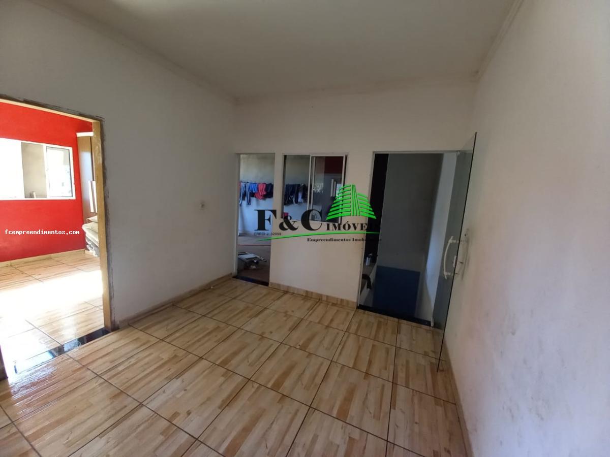 Casa à venda com 3 quartos, 200m² - Foto 42