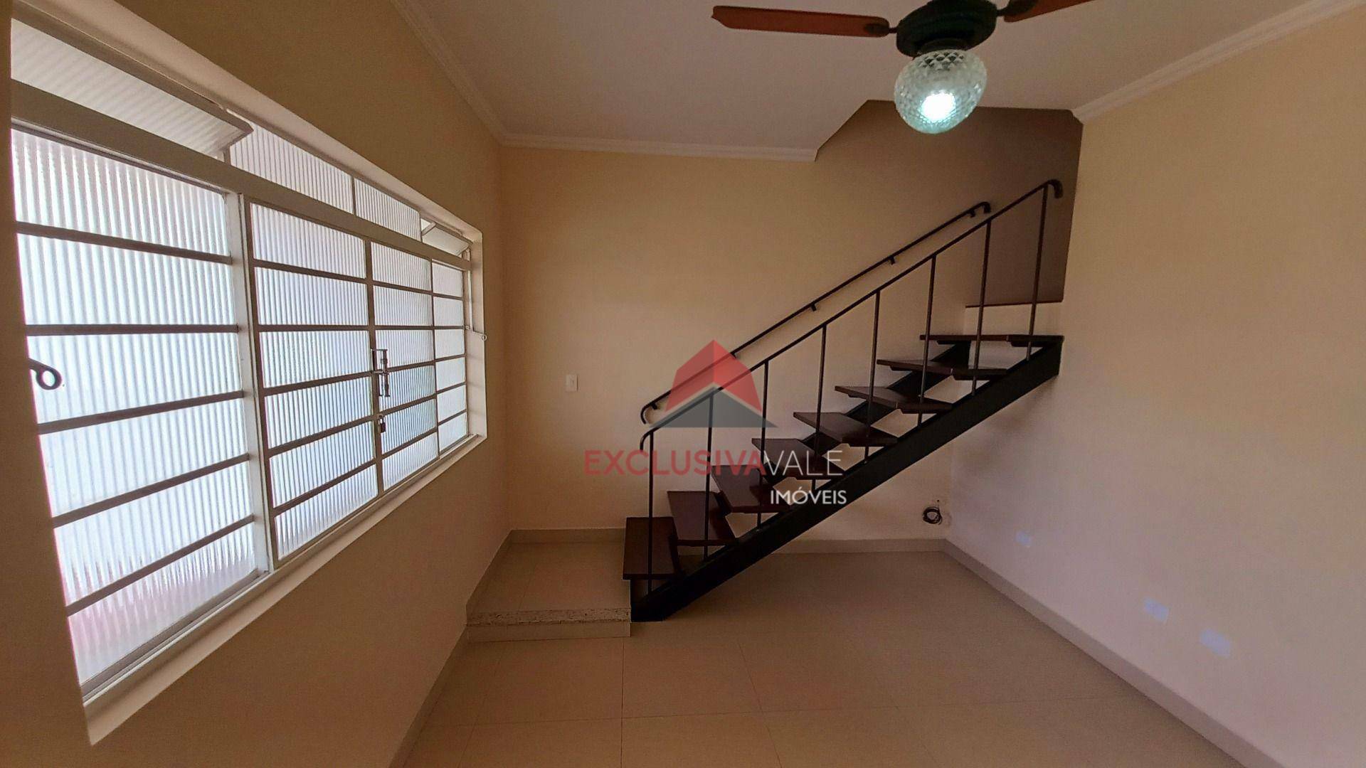 Casa à venda com 5 quartos, 232m² - Foto 7