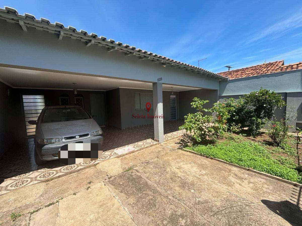 Casa à venda com 2 quartos, 250m² - Foto 2