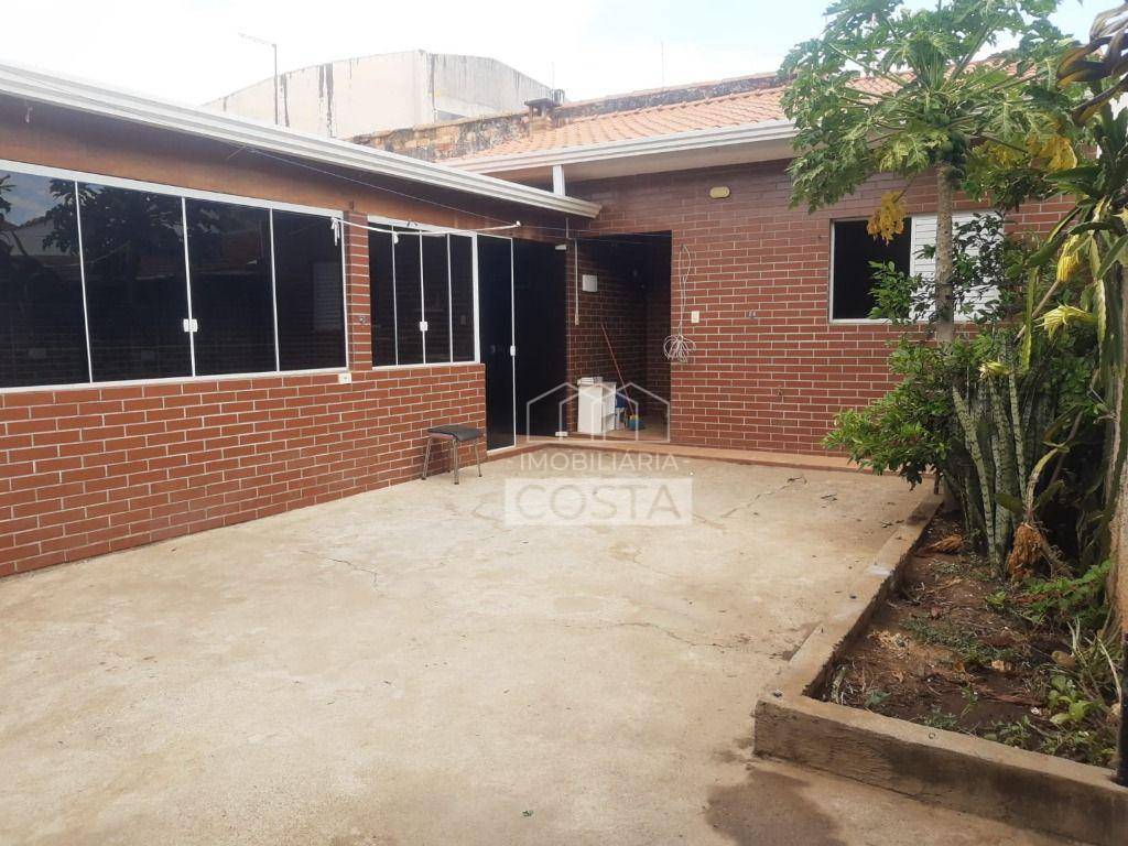 Casa, 2 quartos, 150 m² - Foto 1
