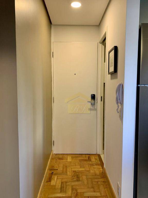 Apartamento para alugar com 2 quartos, 68m² - Foto 17