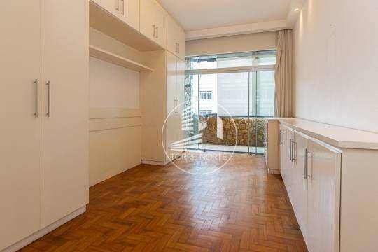 Apartamento à venda com 3 quartos, 122m² - Foto 8