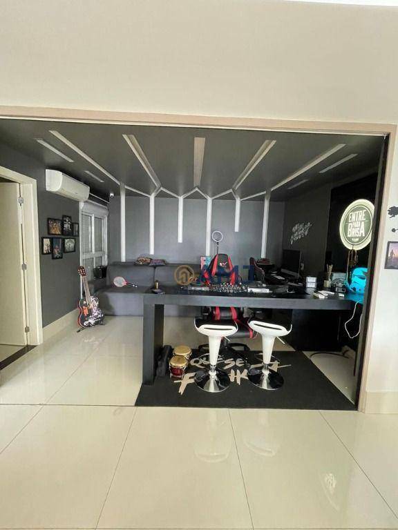 Apartamento à venda com 3 quartos, 150m² - Foto 13