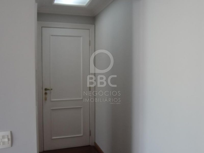 Apartamento à venda com 3 quartos, 125m² - Foto 1