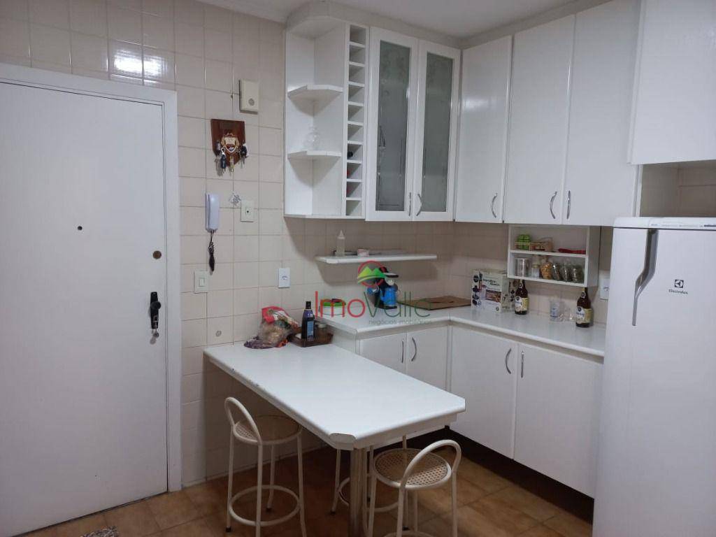 Cobertura à venda com 4 quartos, 270m² - Foto 8