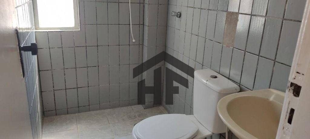 Apartamento à venda e aluguel com 2 quartos, 75m² - Foto 18