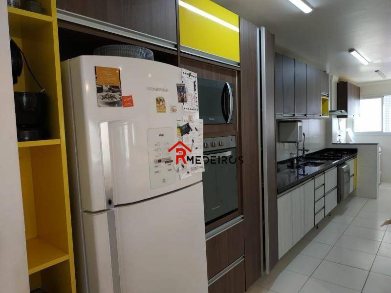 Apartamento à venda com 3 quartos, 107m² - Foto 5