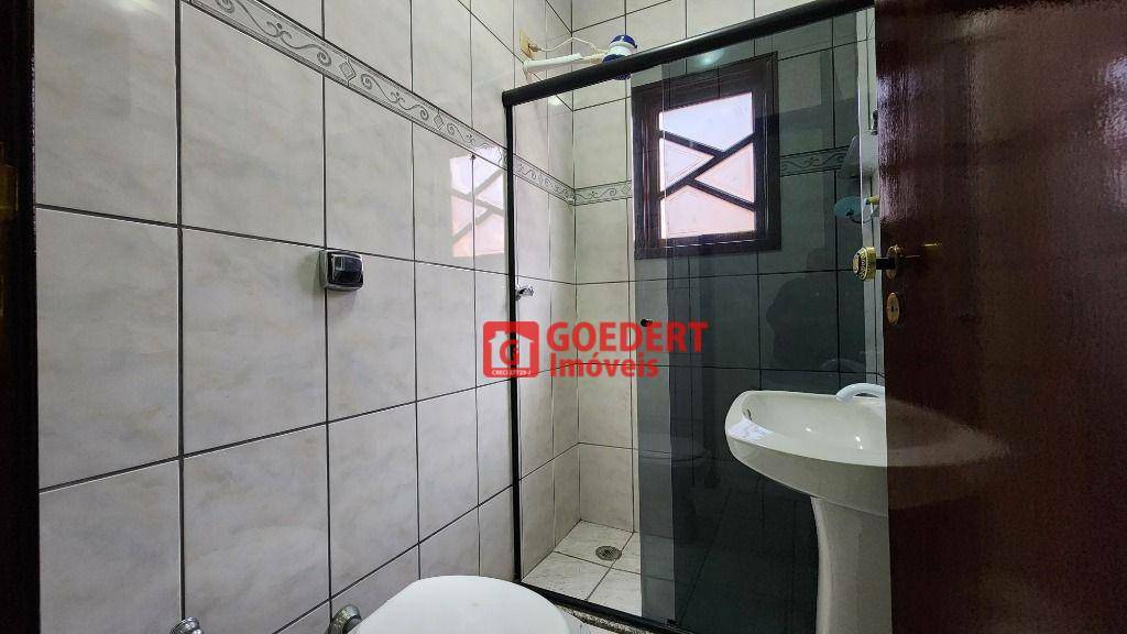 Sobrado à venda com 3 quartos, 220m² - Foto 27