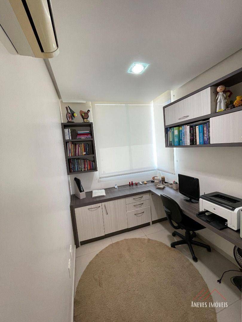 Casa de Condomínio à venda com 3 quartos, 215m² - Foto 10