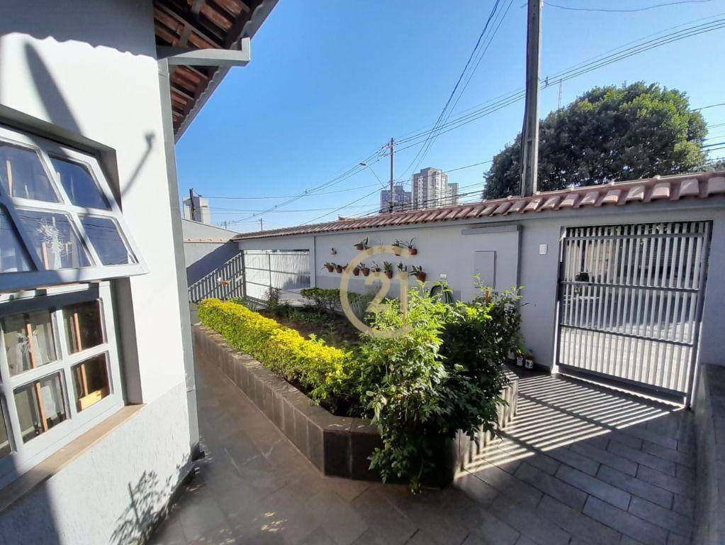 Casa à venda com 5 quartos, 208m² - Foto 21