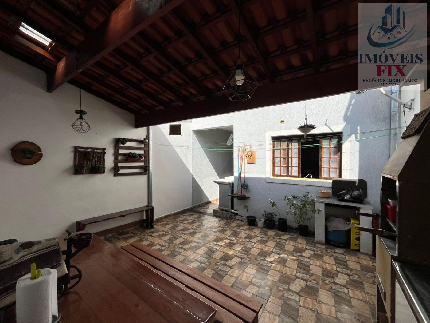 Casa à venda com 3 quartos, 200m² - Foto 34