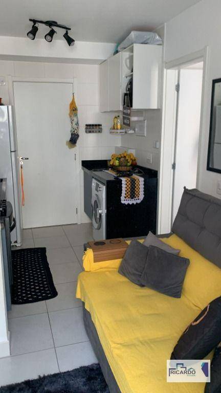 Apartamento à venda com 1 quarto, 28m² - Foto 3